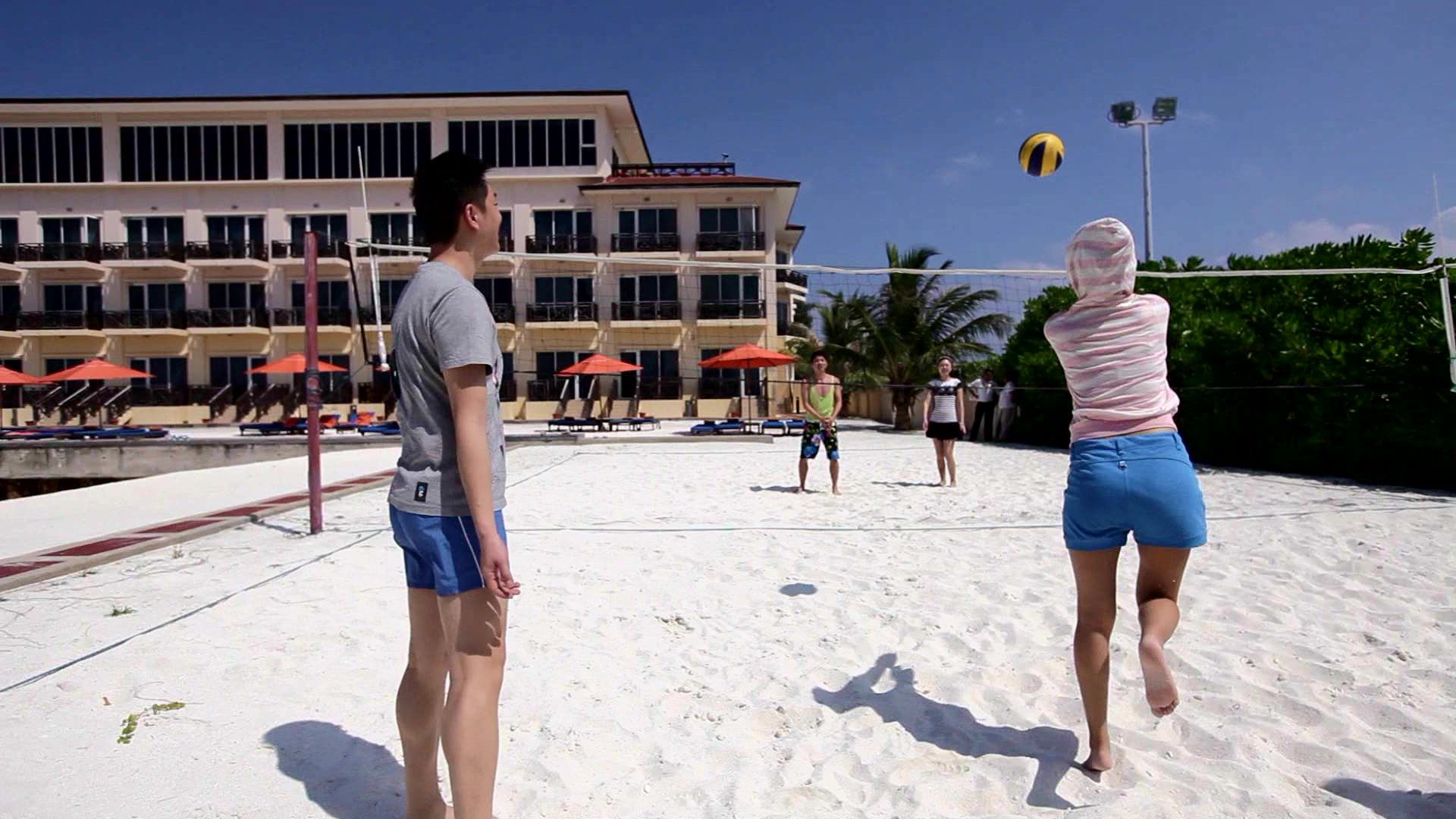 BEACH VOLLEYBALL
