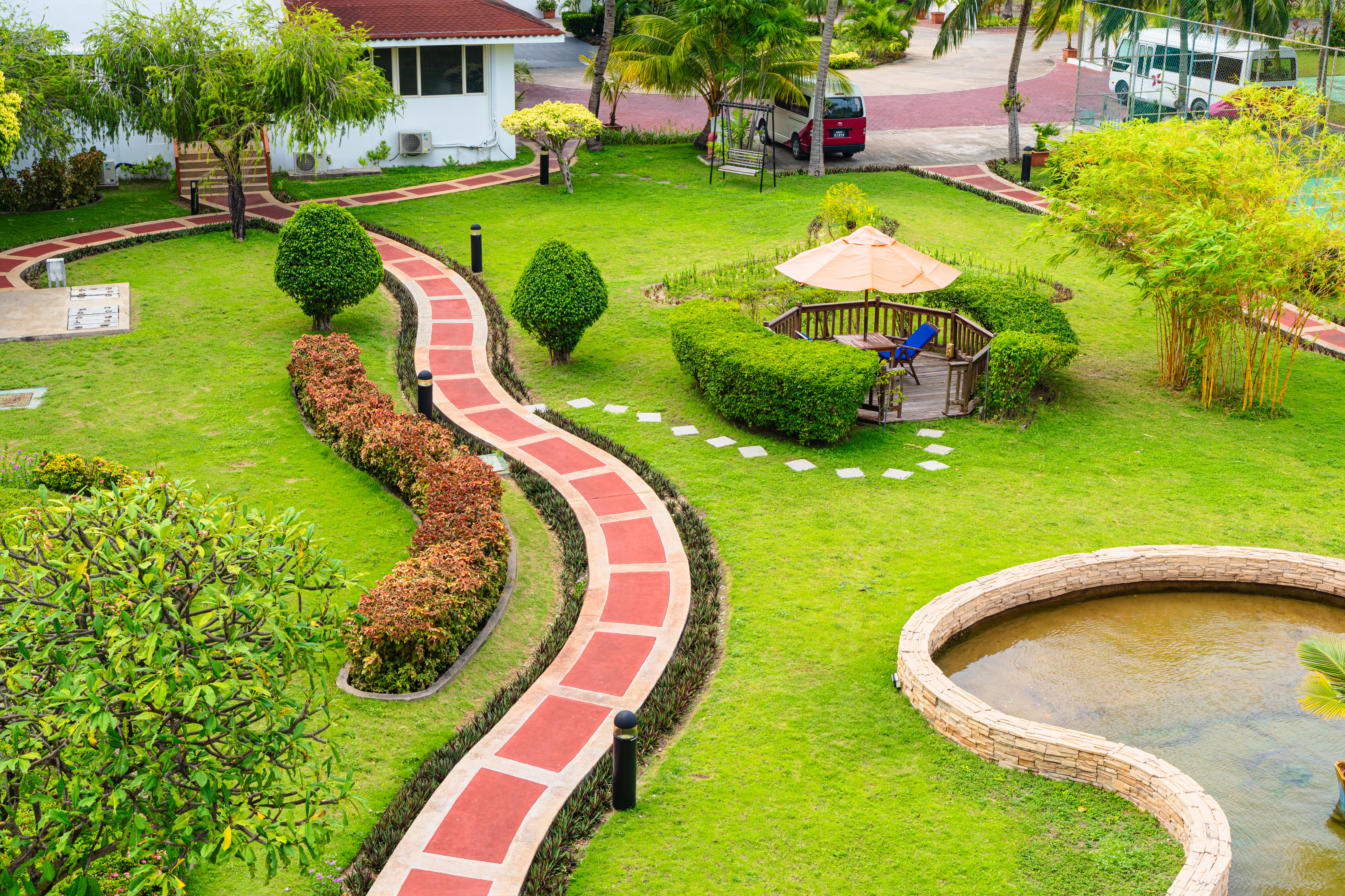 hulhule island hotel