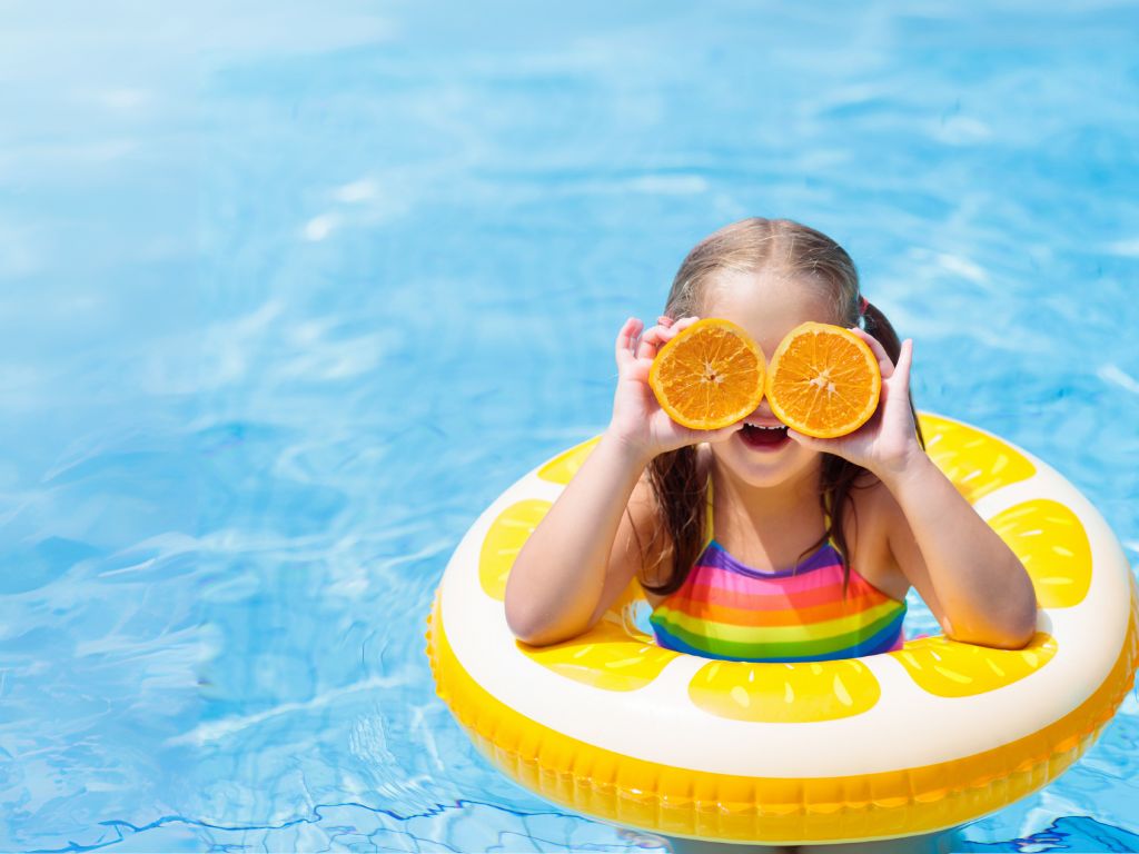 Дети проживают и питаются бесплатно