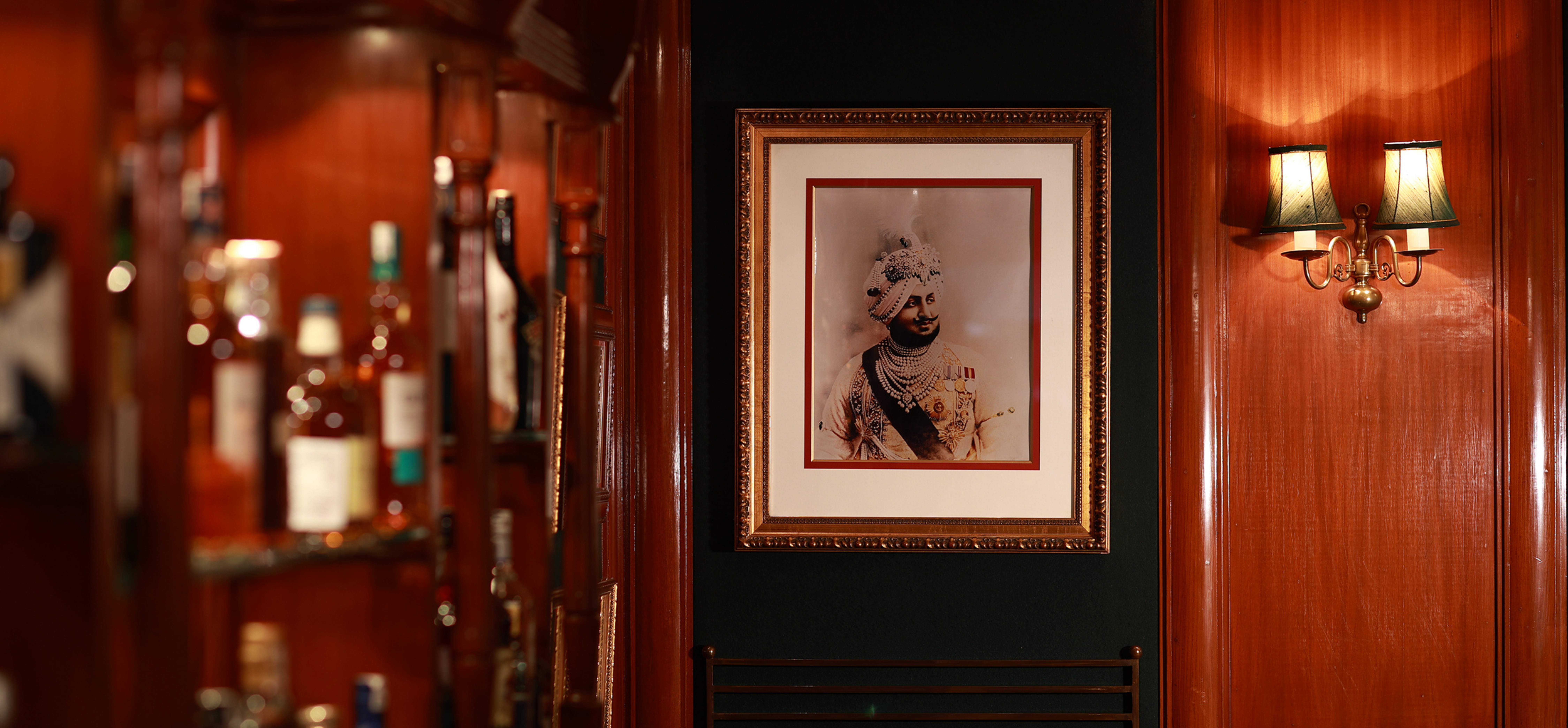 Patiala Peg – Best 5 Star Restaurants & Bars in New Delhi | The Imperial India