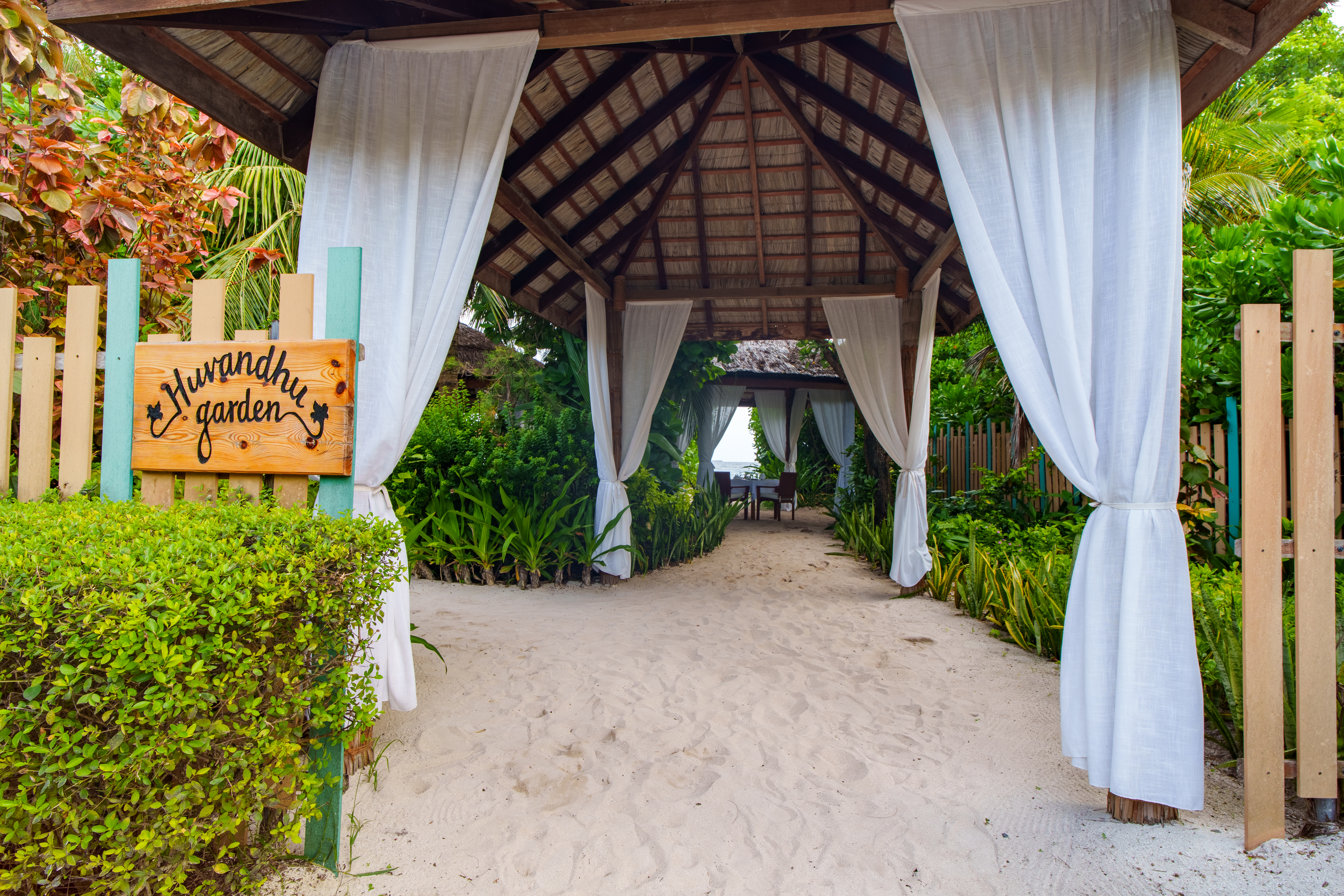 reethi faru resort gallery image 223